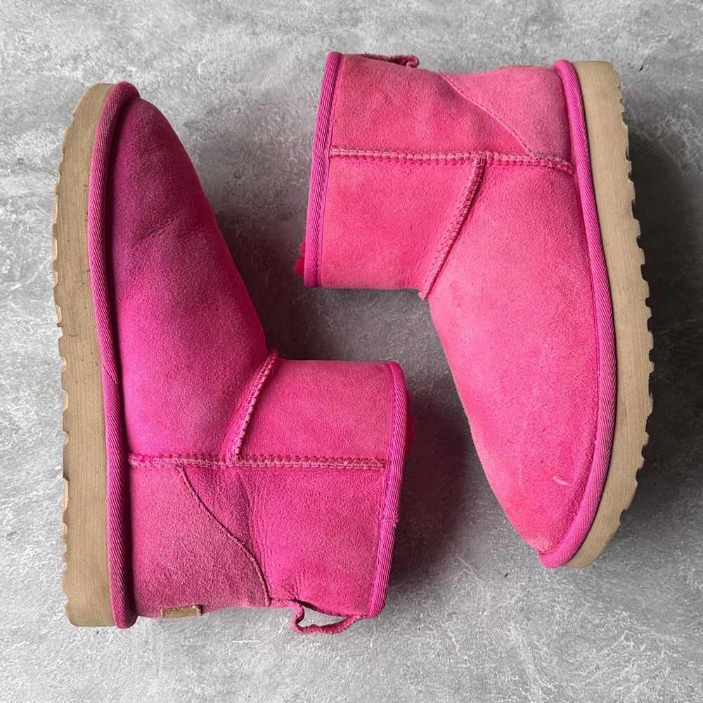 UGG classic Bright Pink Suede Mini II Boots size 7 - Picture 2 of 7